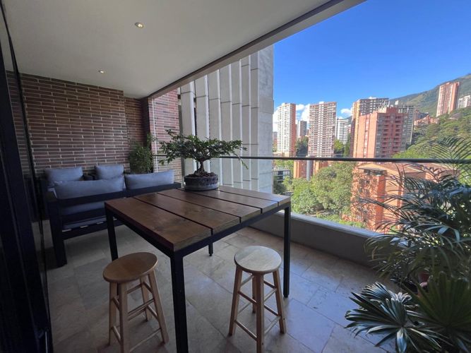 Apartamento de 2 alcobas en arriendo en El Diamante No. 2, Medellín, 135 m² · foto 3 de 15