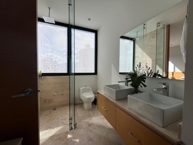 Apartamento de 2 alcobas en arriendo en El Diamante No. 2, Medellín, 135 m² · foto 8 de 15