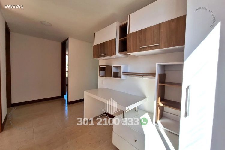 Apartamento de 3 alcobas en arriendo en Los Balsos, Medellín, 105 m² · foto 10 de 24