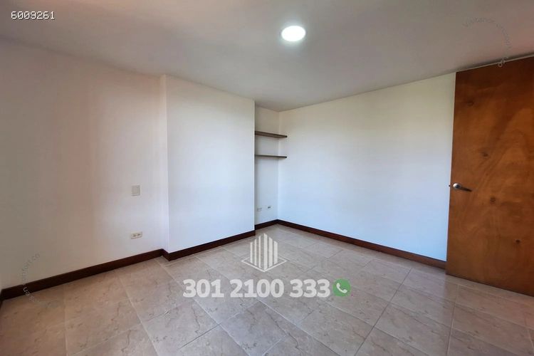 Apartamento de 3 alcobas en arriendo en Los Balsos, Medellín, 105 m² · foto 21 de 24