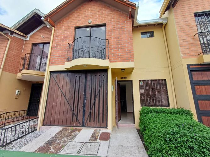 Casa de 4 alcobas en venta en Rionegro, 170 m² · foto 2 de 24