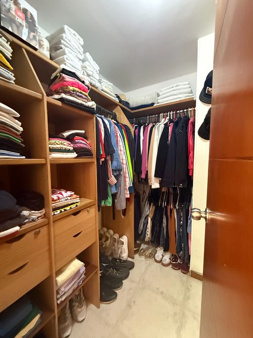 Apartamento en venta en Loma De Los Bernal, Medellín · foto 19 de 24