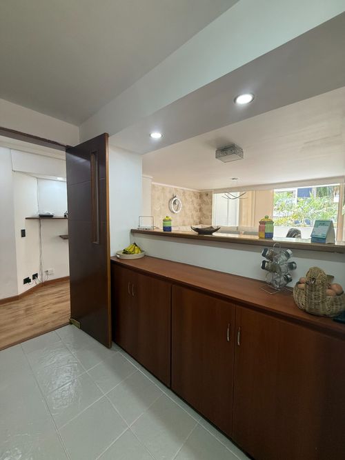 Apartamento en venta en Loma De Los Bernal, Medellín · foto 9 de 24