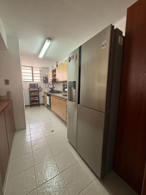 Apartamento en venta en Loma De Los Bernal, Medellín · foto 11 de 24
