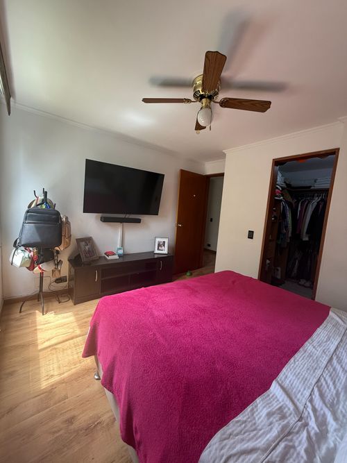 Apartamento en venta en Loma De Los Bernal, Medellín · foto 14 de 24