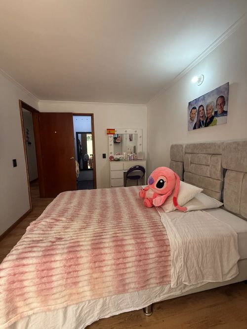 Apartamento en venta en Loma De Los Bernal, Medellín · foto 18 de 24
