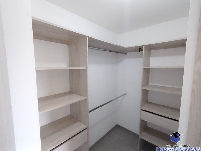 Apartamento en venta en Zona Centro, Envigado · foto 7 de 13