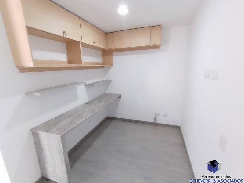 Apartamento en venta en Zona Centro, Envigado · foto 10 de 13