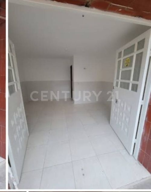 Casa de 12 alcobas en venta en Linconl, Soacha, 296 m² · foto 4 de 12