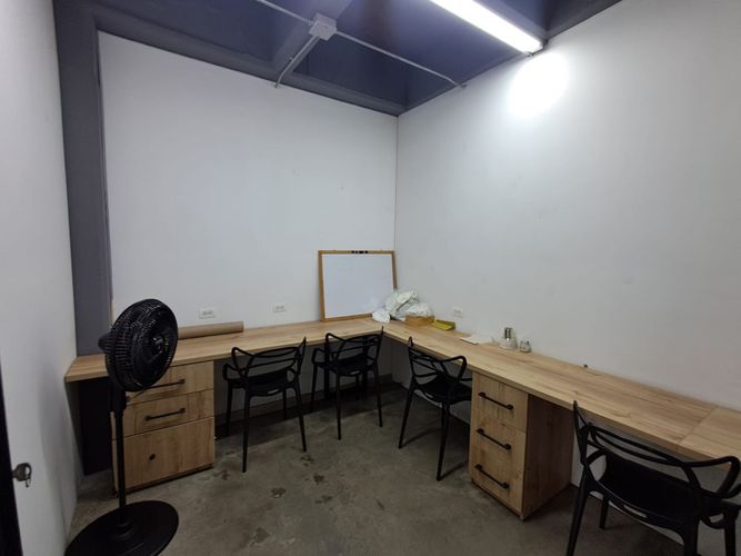 Oficina en arriendo en Simon Bolivar, Itagüí, 200 m² · foto 9 de 13