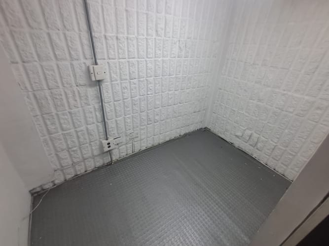 Local en arriendo en Conquistadores, Medellín, 16 m² · foto 4 de 10