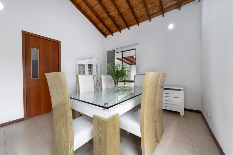 Casa de 5 alcobas en venta en La Morada, Jamundí · foto 11 de 22