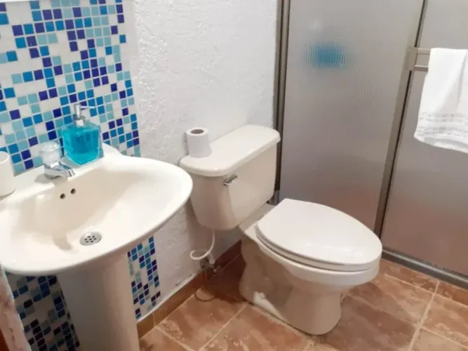 Finca en arriendo en Sajonia, Rionegro, 220 m² · foto 2 de 17