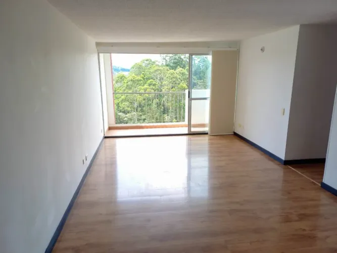Apartamento de 3 alcobas en venta en Los Colegios, Rionegro, 76 m² · foto 3 de 7