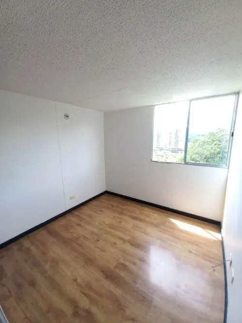 Apartamento de 3 alcobas en venta en Los Colegios, Rionegro, 76 m² · foto 6 de 7