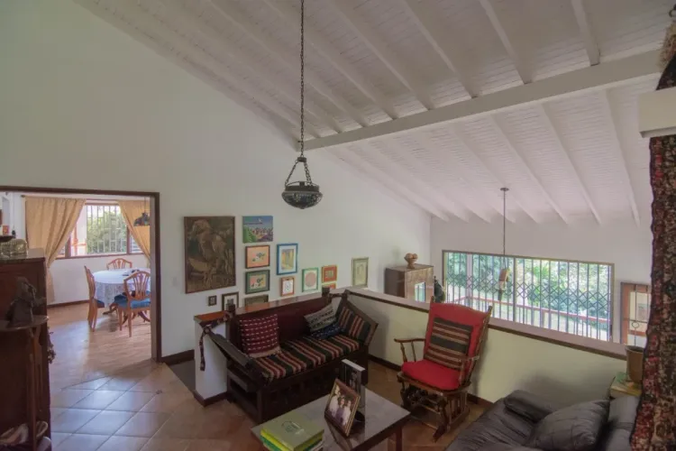 Casa de 5 alcobas en venta en San Lucas, Medellín, 350 m² · foto 5 de 22