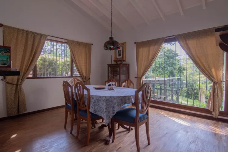 Casa de 5 alcobas en venta en San Lucas, Medellín, 350 m² · foto 15 de 22