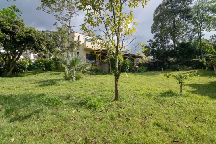 Casa de 5 alcobas en venta en San Lucas, Medellín, 350 m² · foto 18 de 22
