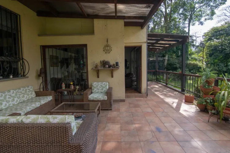 Casa de 5 alcobas en venta en San Lucas, Medellín, 350 m² · foto 19 de 22