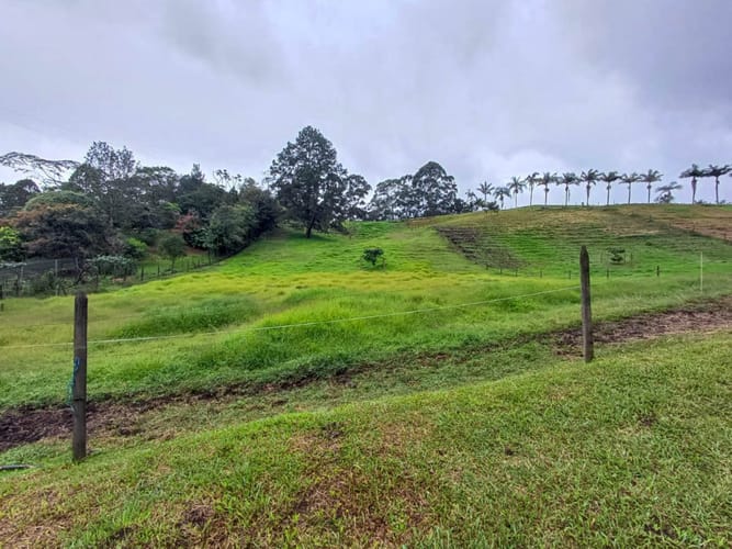 Lote en venta en Vilachuaga, Rionegro, 450 m² · foto 3 de 20