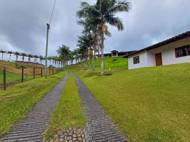 Lote en venta en Vilachuaga, Rionegro, 450 m² · foto 4 de 20