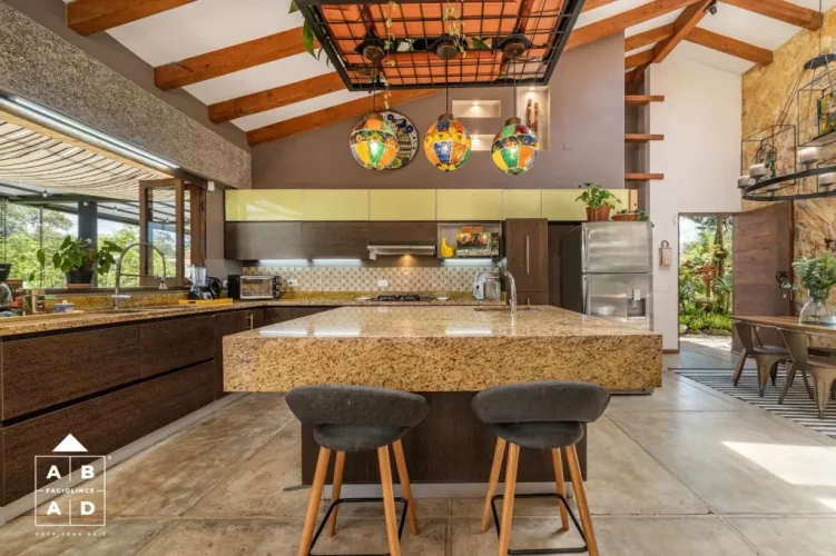 Casa de 4 alcobas en venta en El Carmen De Viboral, El Carmen de Viboral, 457 m² · foto 5 de 12