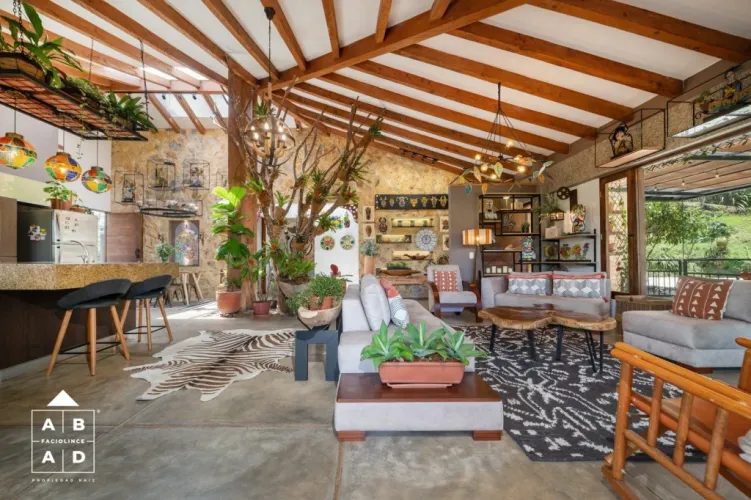 Casa de 4 alcobas en venta en El Carmen De Viboral, El Carmen de Viboral, 457 m² · foto 9 de 12