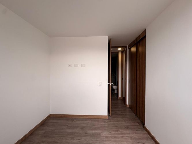 Apartamento de 2 alcobas en venta en Camino Verde, Envigado, 62 m² · foto 11 de 13
