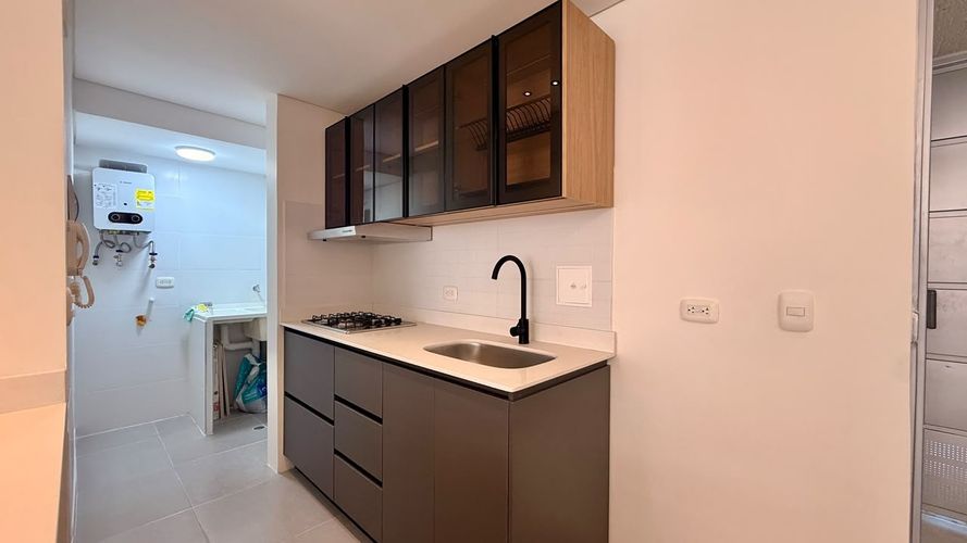 Apartamento de 3 alcobas en venta en La Campiña, Girón, 53 m² · foto 5 de 24