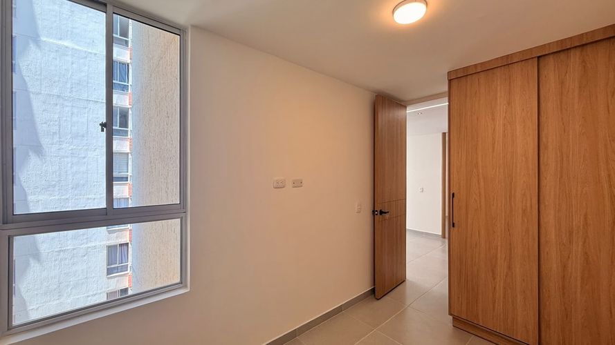 Apartamento de 3 alcobas en venta en La Campiña, Girón, 53 m² · foto 11 de 24