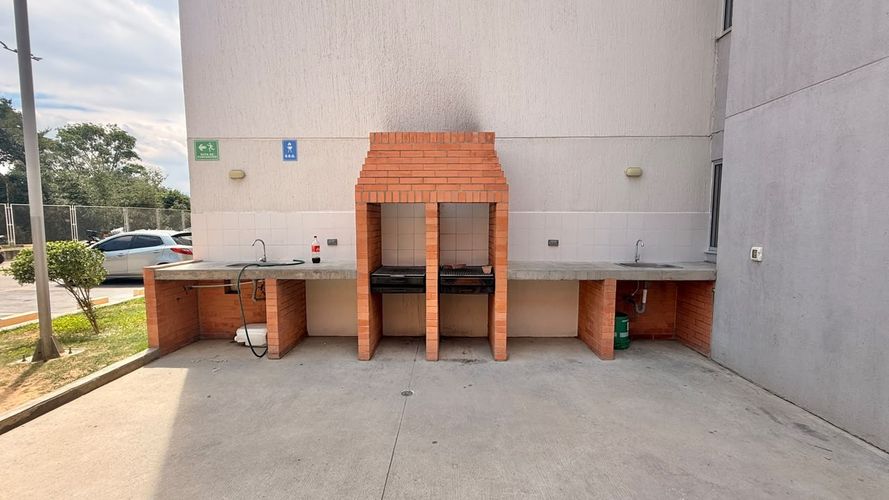 Apartamento de 3 alcobas en venta en La Campiña, Girón, 53 m² · foto 24 de 24