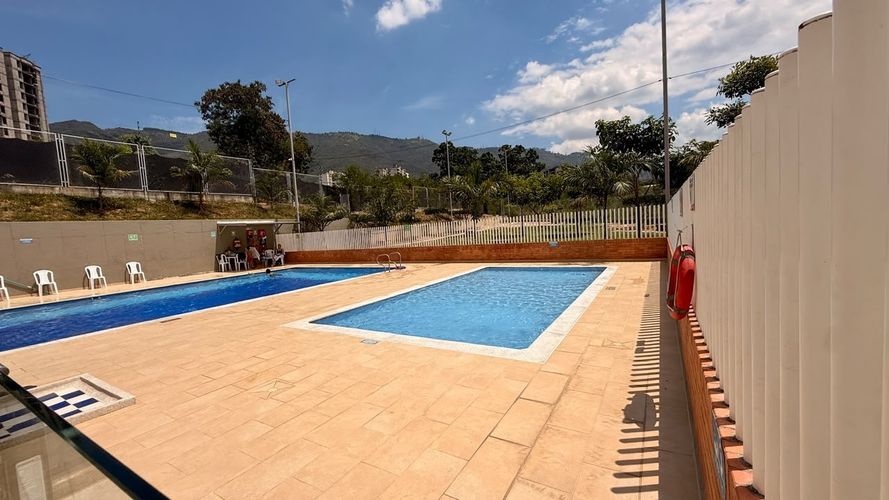 Apartamento de 3 alcobas en venta en La Campiña, Girón, 53 m² · foto 21 de 24