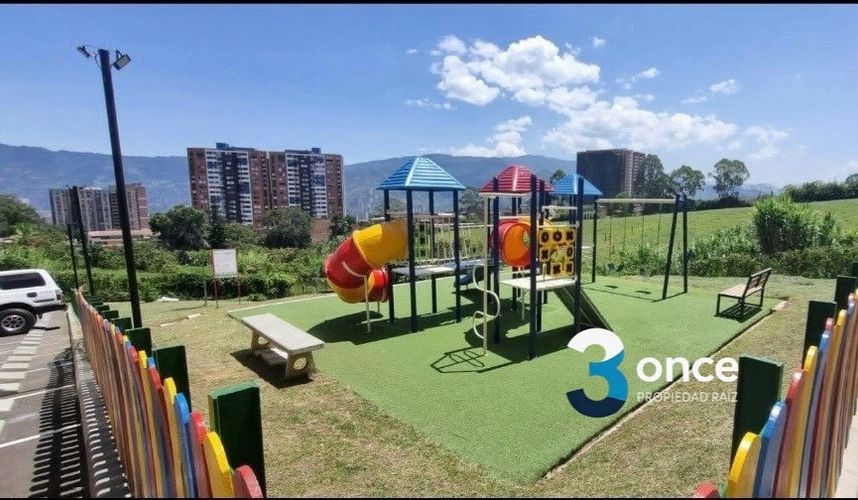 Apartamento de 2 alcobas en venta en Caqueta, La Estrella, 61 m² · foto 10 de 12