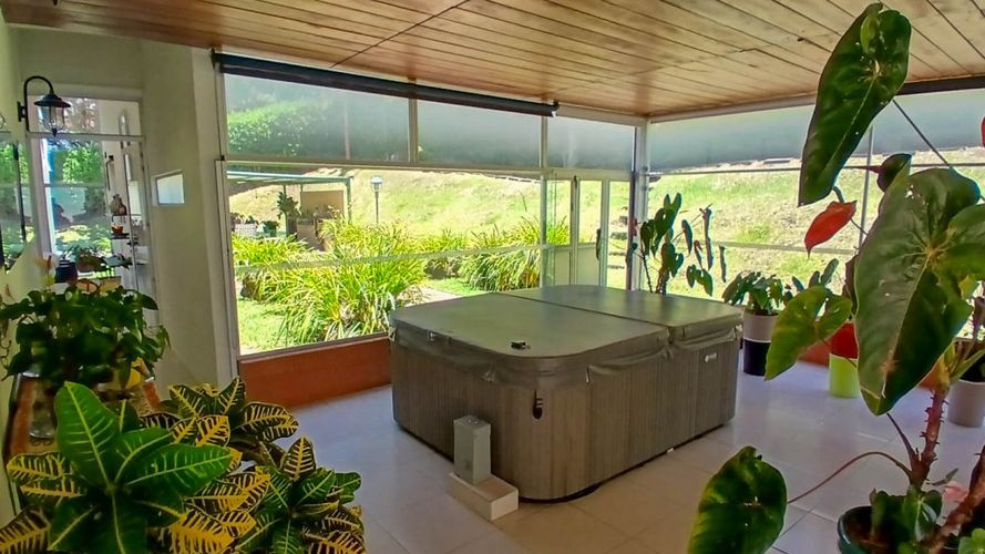 Finca en venta en El Higueron, Rionegro, 478 m² · foto 9 de 24