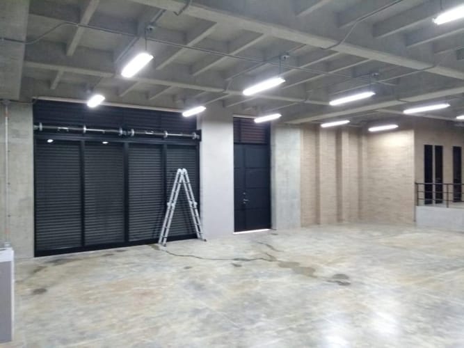 Oficina en arriendo en El Carmelo, Itagüí, 2303 m² · foto 14 de 24