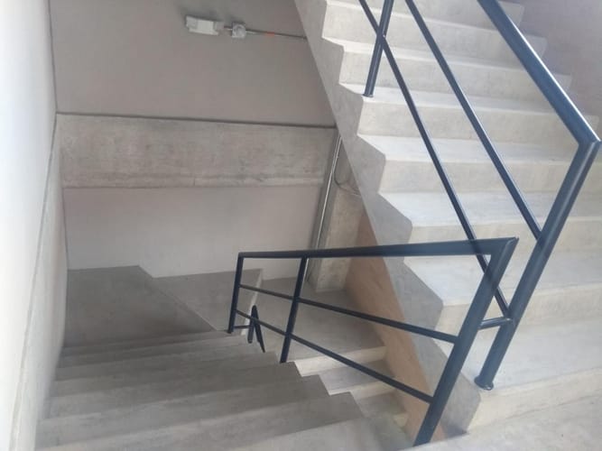 Oficina en arriendo en El Carmelo, Itagüí, 2303 m² · foto 21 de 24