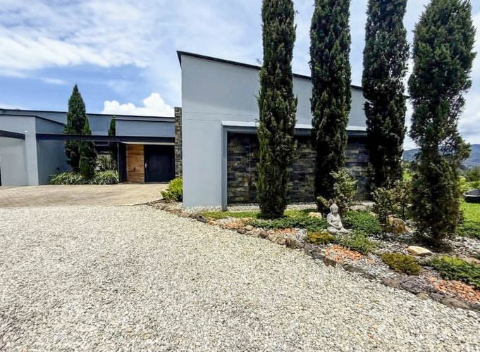 Casa de 3 alcobas en venta en Los Salados, El Retiro, 358 m² · foto 2 de 7