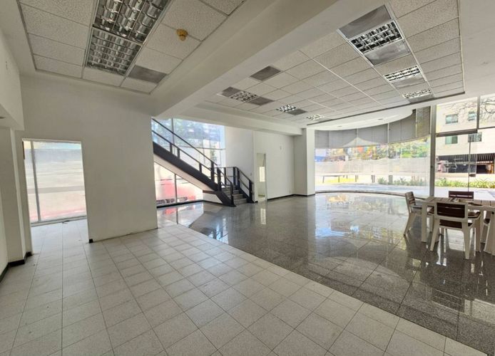 Local en venta en Mejoras Publicas, Bucaramanga, 275 m² · foto 5 de 13
