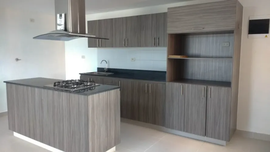 Apartamento de 3 alcobas en venta en Centro, Rionegro, 114 m² · foto 4 de 10