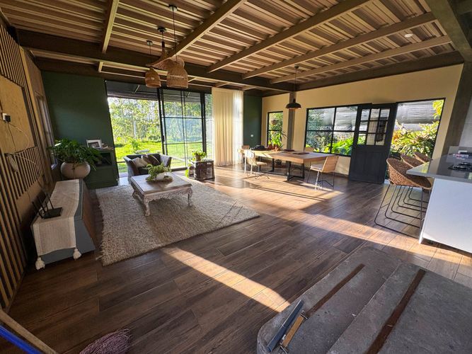 Finca en arriendo en Llano Grande, Rionegro, 300 m² · foto 2 de 4