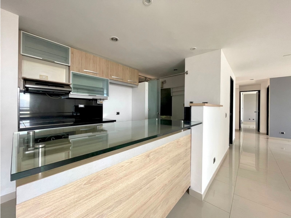 Apartamento en Arriendo en Loma de los bernal, Medellín en Loma De Los Bernal