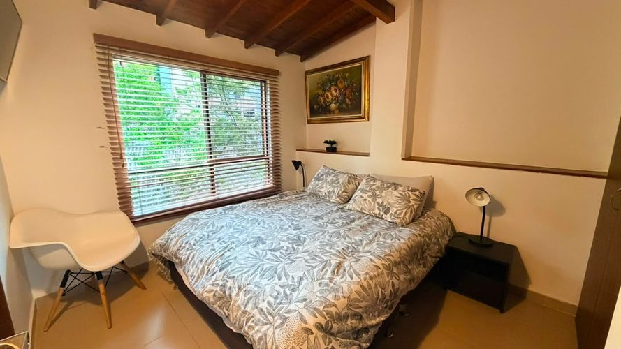 Apartamento de 2 alcobas en venta en El Poblado, Medellín, 84 m² · foto 15 de 18