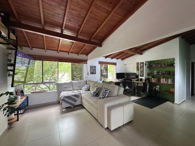 Apartamento de 2 alcobas en venta en El Poblado, Medellín, 84 m² · foto 3 de 18
