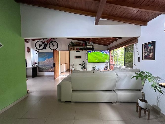 Apartamento de 2 alcobas en venta en El Poblado, Medellín, 84 m² · foto 11 de 18