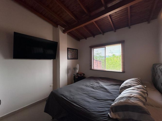 Apartamento de 2 alcobas en venta en El Poblado, Medellín, 84 m² · foto 13 de 18