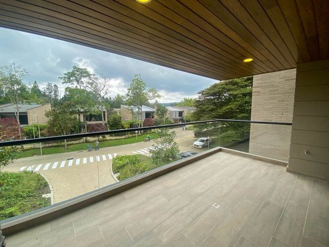 Apartamento de 2 alcobas en arriendo en Vilachuaga, Rionegro, 110 m² · foto 2 de 15