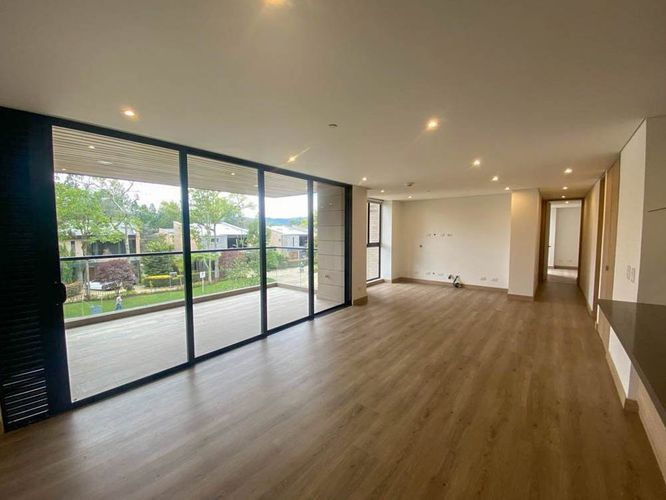 Apartamento de 2 alcobas en arriendo en Vilachuaga, Rionegro, 110 m² · foto 3 de 15