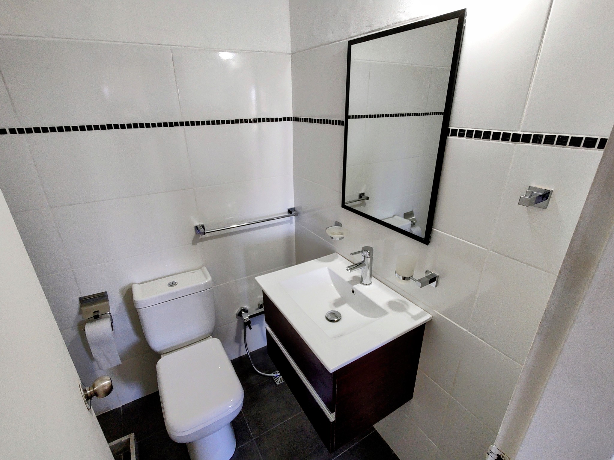 Apartamento, 2 dormitorios, piso alto, gran vista. Av Italia y Caldas · Foto 9