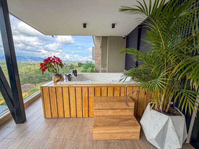 Casa de 5 alcobas en venta en Guarne, 330 m² · foto 7 de 24