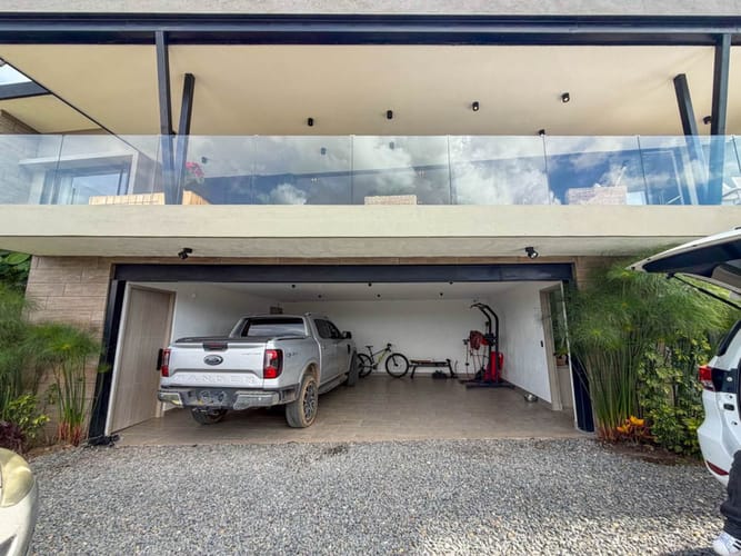 Casa de 5 alcobas en venta en Guarne, 330 m² · foto 9 de 24